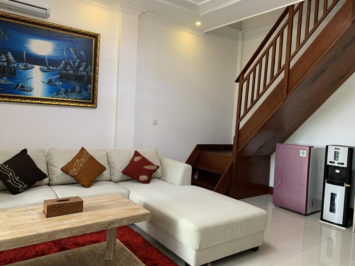 Aldi'S Bungalow Kuta  Екстер'єр фото